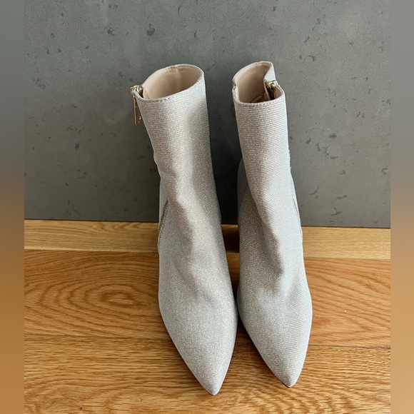 Londo Rebel (asos) Silver Boots - Size 37 (fits a size 6) - Picture 2 of 6